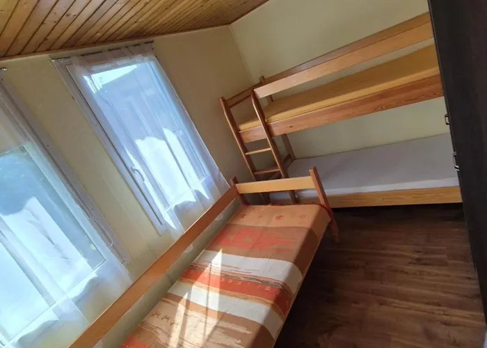 Letniskowe Owrac Holiday home Polanica-Zdroj